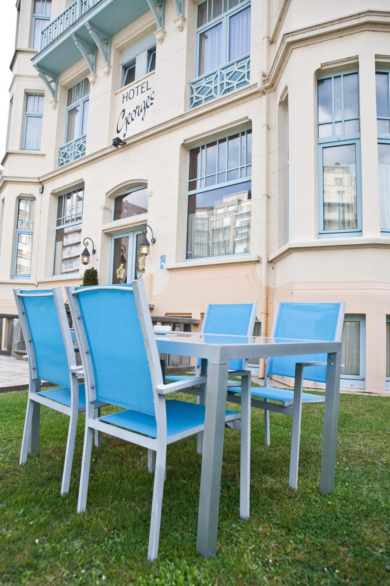 Hotel Georges Вендуин Екстериор снимка