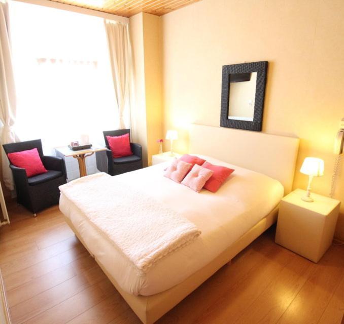 Hotel Georges Вендуин Екстериор снимка